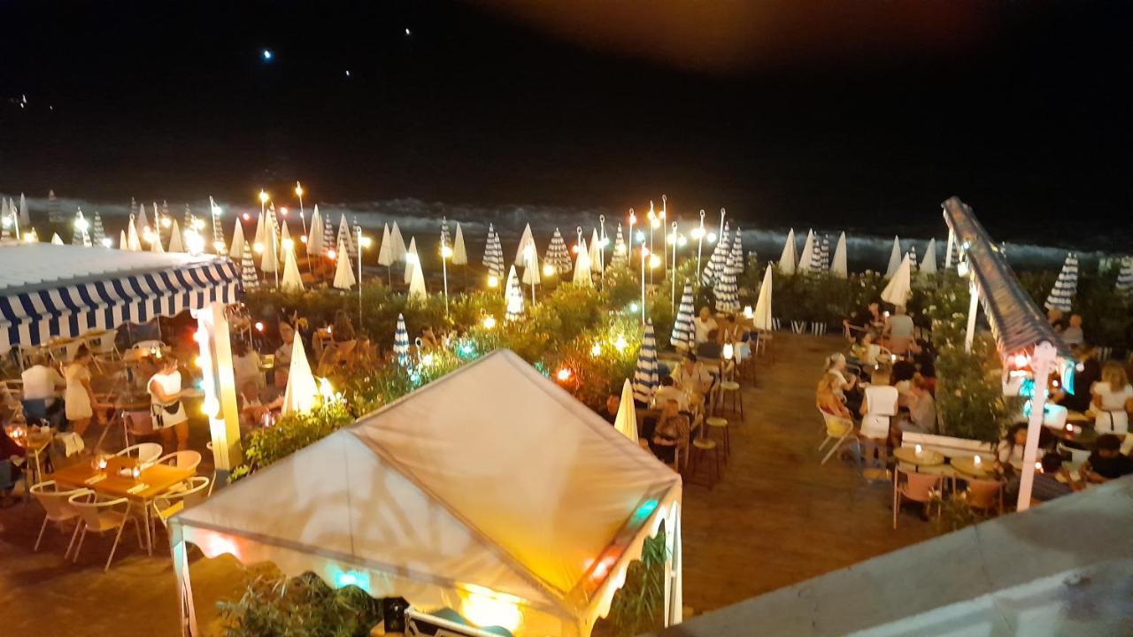 Nice Beau 2 Pieces Atypique-Original 200 M Mer, Promenade Des Anglais, Negresco Exterior foto